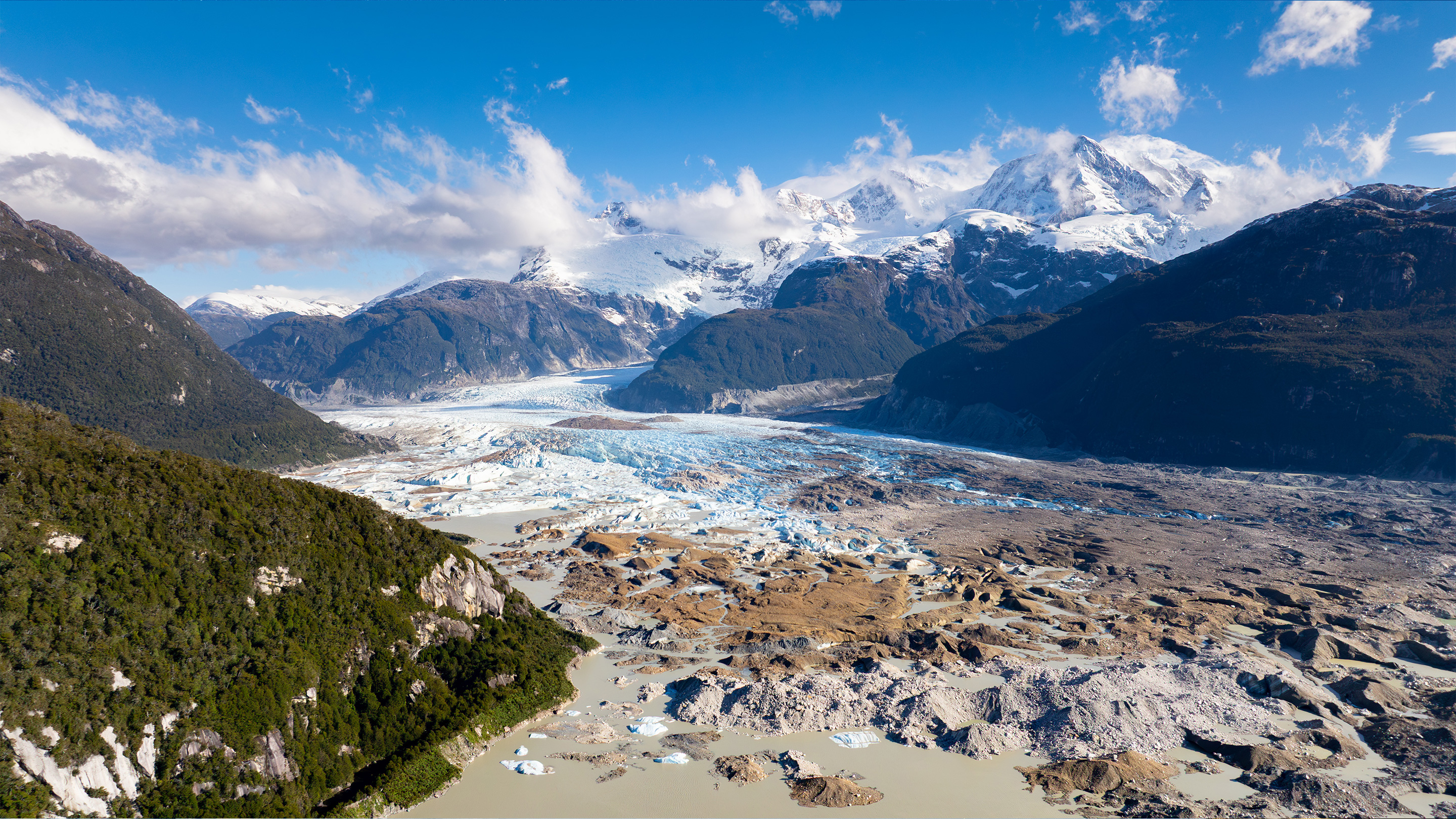 Showreel — Glaciar panorámico aéreo Patagonia